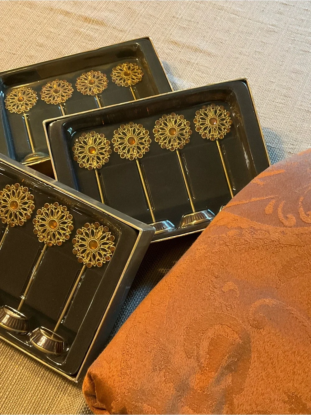 TARGET Gold Floral Place Card Holders with Jeweled Amber Centers - Set of 4